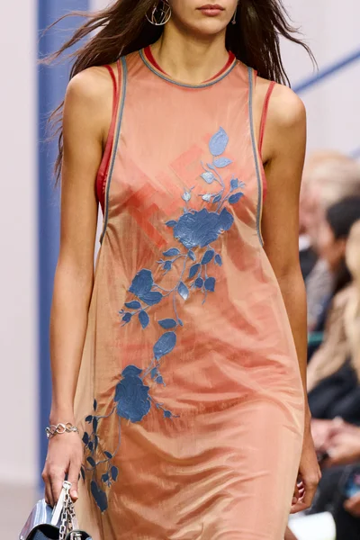 Look 146